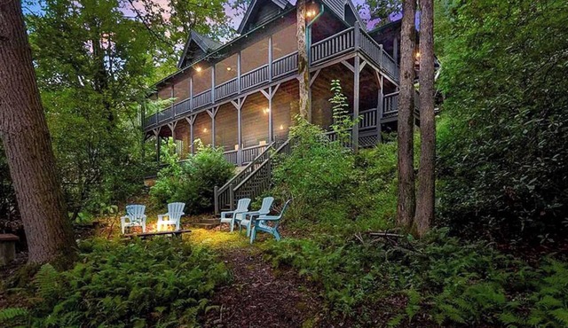 Spacious Cabin for 14 on Fightingtown Creek – Private Trout Fishing Retreat