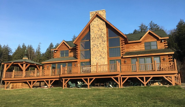 Spacious Cabin near Hunter & Windham Mountains - 5-25-minute drive - 6 Bedrooms