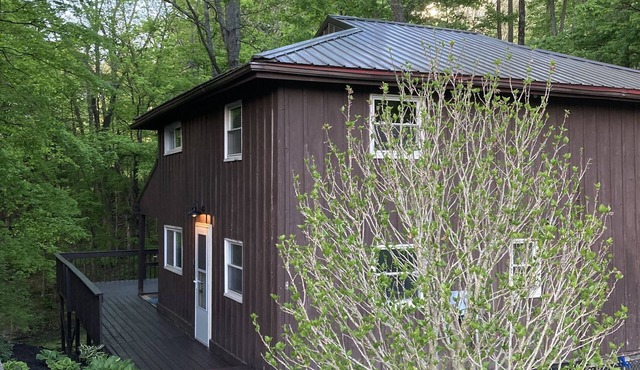 Spacious cabin near Hocking Hills State Park