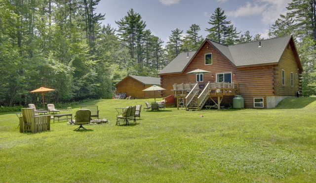 Spacious Cabin w/Private Dock on Thompson Lake