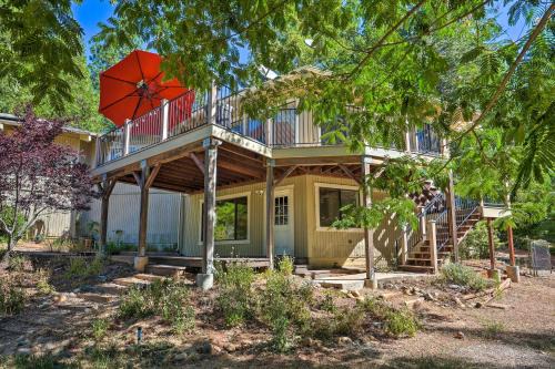 Spacious Camino Home Near Wineries and Orchards