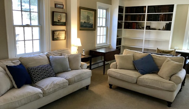 Spacious Cape Home close to Barnstable Village