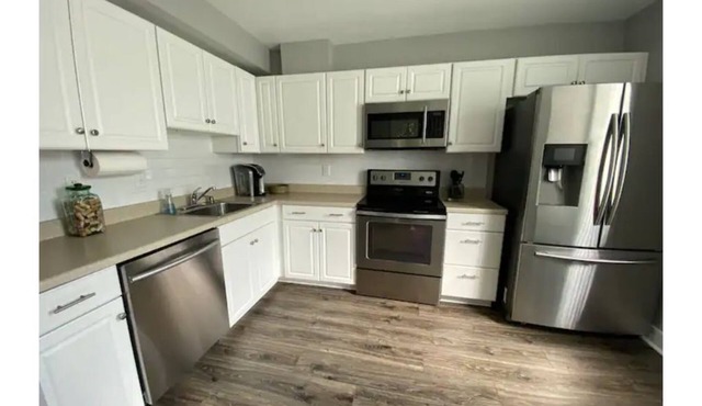 Spacious Carriage House - Olde Towne East - free parking - Super Host