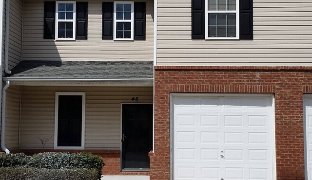 Spacious Cartersville Condo, 9.6 miles to Lakepoint Sports Complex, Sleeps 6