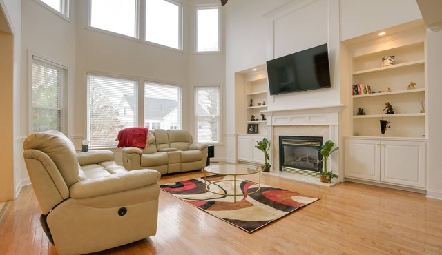 Spacious Cary Home 21 Mi to Downtown Raleigh!