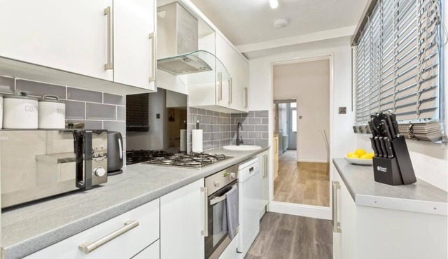 Spacious & Central Entire Home