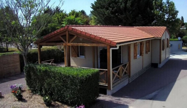 Spacious chalet for 9 with terrace