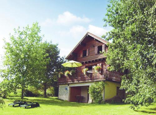Spacious Chalet for 4 in Hommert