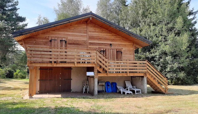 Spacious Chalet with Large Park in Lans-en-Vercors