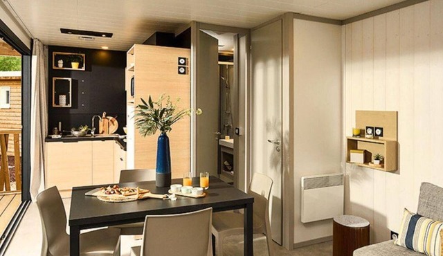 Spacious chalet with terrace for 5 people