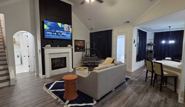 Spacious & Charming 5-Bedroom Home in Byhalia