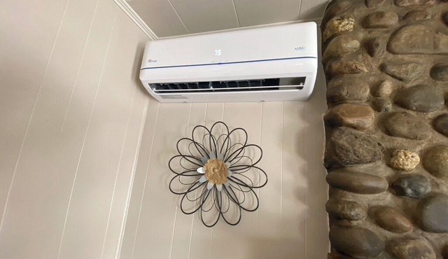 Spacious & Charming Lakeview Home – Perfect for Families & Getaways