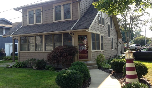 Spacious, Charming, Updated Lake House in Private Beach Community