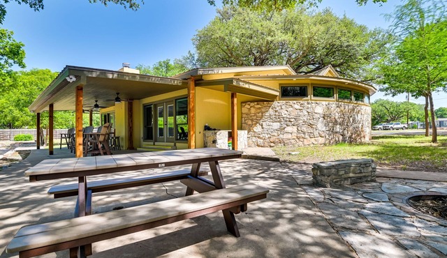 Spacious Christoval Home with Riverfront Oasis!