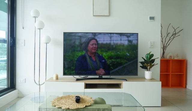 Spacious City Escape with Pool, Gym & Free Parking