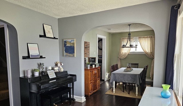 Spacious city home- newly renovated