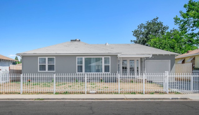 Spacious & Clean 2B/1Bth w Great Access to Airport
