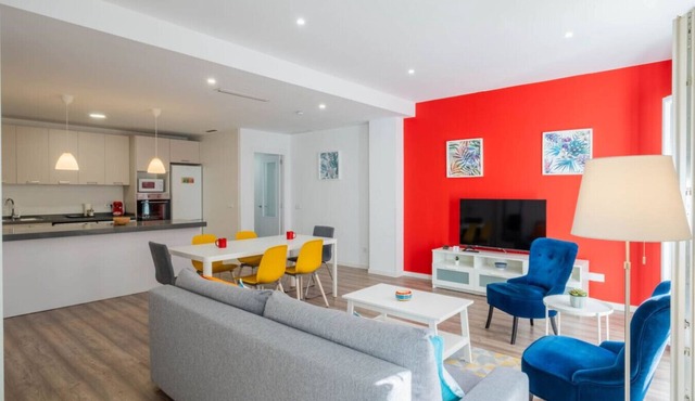 § Spacious & Clean Apartment in Quiet Area §