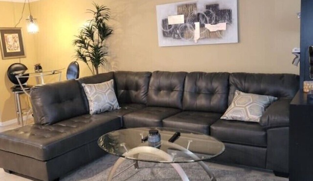 Spacious, Clean & Cozy Townhome