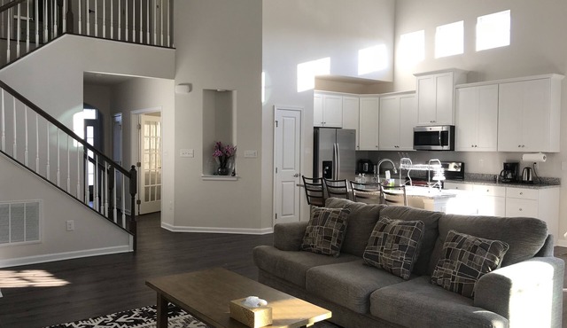 Spacious Clean New House back to woods - just 1.5 miles away from Bethany beach