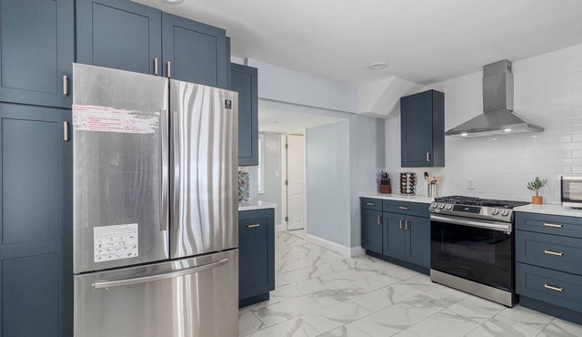 Spacious Coastal Tiverton Waterfront Getaway by RedAwning