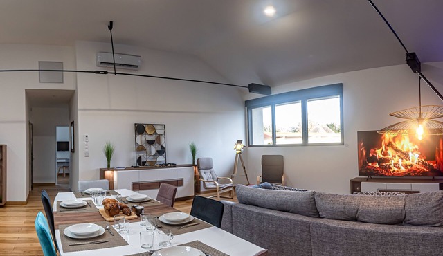 Spacious Cocoon with AC and PARKING ☀ At the Heart of Feytiat, Limoges