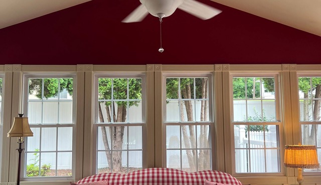 Spacious Colonial Home with Sunroom, Jacuzzi & Single-Level Living