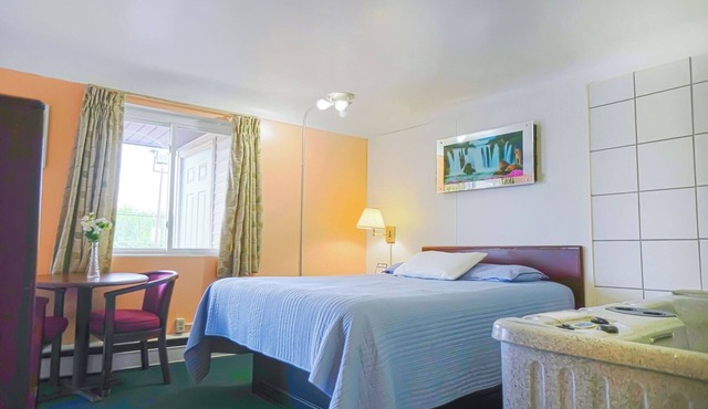 Spacious Comfort Near Downtown Bay City – Ideal for Sightseeing & Relaxation