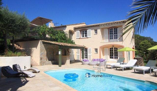 Spacious, comfortable Villa - Private pool - BEACHES AND TOWN CENTER ON FOOT