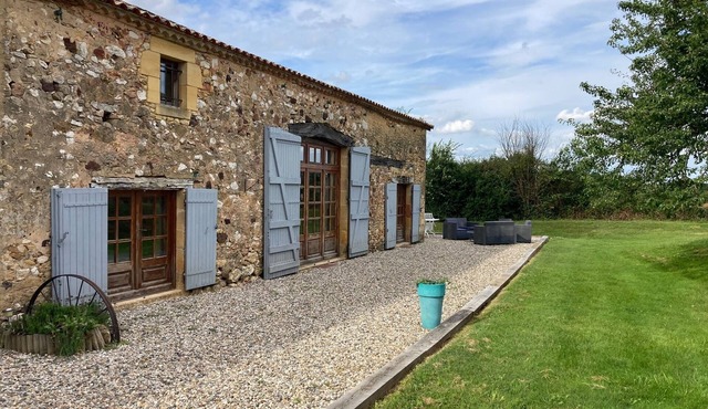 Spacious, comfortable 8-person gîte.