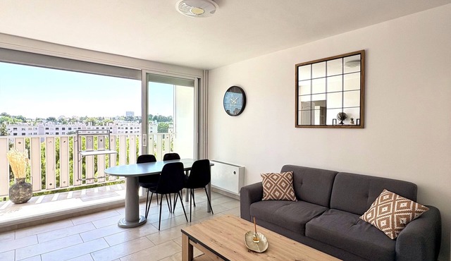 Spacious, comfortable family apartment near the city center