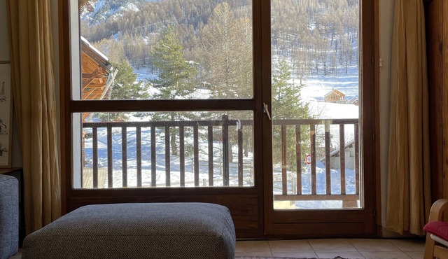 Spacious, comfortable apartment at the foot of the slopes