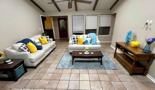 Spacious & Comfortable HOME in Early Brownwood TX