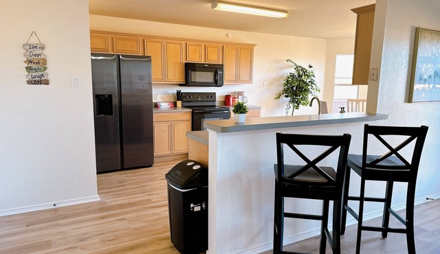 Spacious & Comfy Home , Pets Friendly