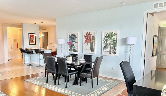 Spacious Condo in Vista Cay, near Convention Center, Sea World, Universal Studio