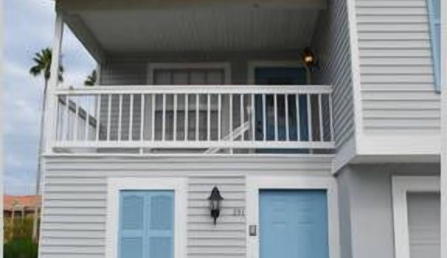 Spacious Condo Near Beach | Pool, Tennis & More