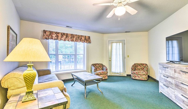 Spacious Condo w/Balcony, 4 Mi to Beach!