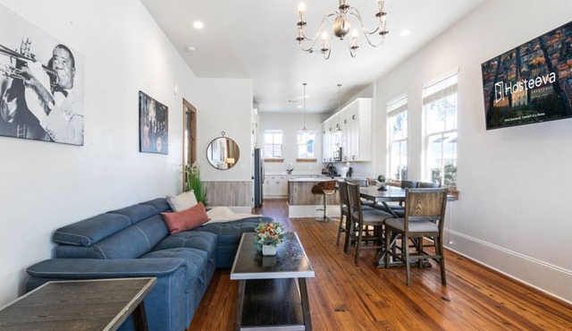 Spacious Condo w/Pool & Courtyard Near French Quarter