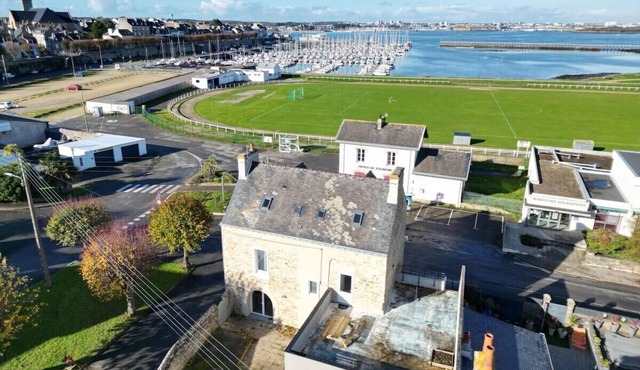 Spacious contemporary duplex - Harbour view