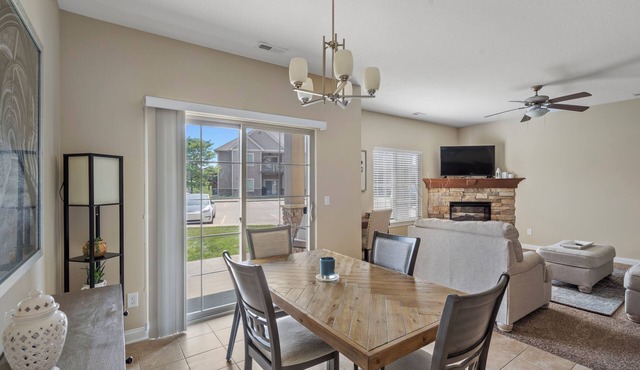 Spacious & Convenient Family Friendly 2.5 Bath Ground Floor Easy Access Kid Park