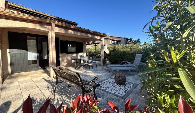 Spacious corner Villa located in the secured residence of "Les Portes du Soleil, Airconditioning,.