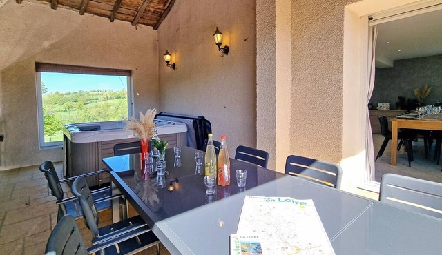 Spacious cottage for 12 with private garden and spa in Chevrières