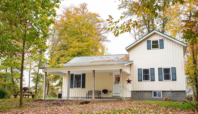 Spacious Cottage in Ohio Amish Country