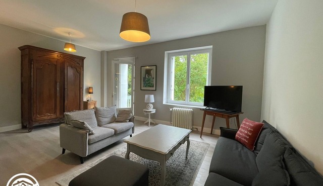 Spacious cottage near natural sites and Puy du Fou