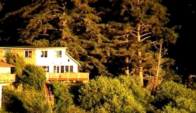Spacious Cottage Rental with Ocean Views in Netarts, Oregon