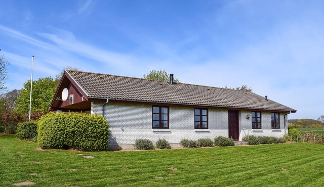 Spacious cottage with sea view.