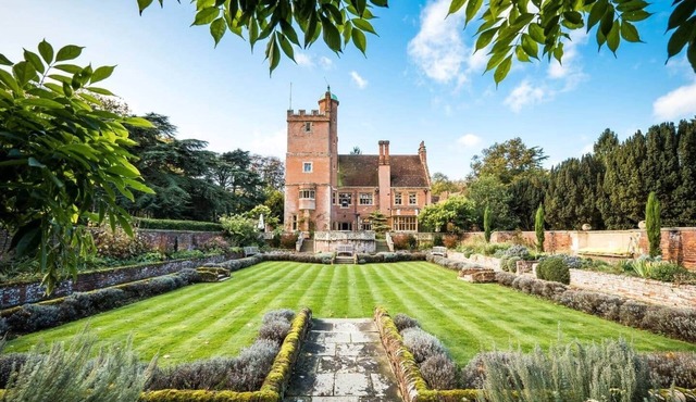 Spacious Country House Apartment