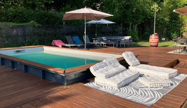 Spacious country house, 15 min from Bordeaux city center