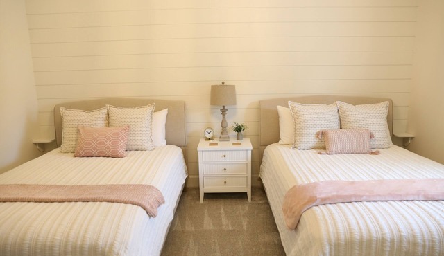 Spacious Country Stay for Weekend Gatherings