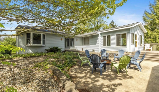 Spacious Country Home & 15 minutes from Lake Michigann